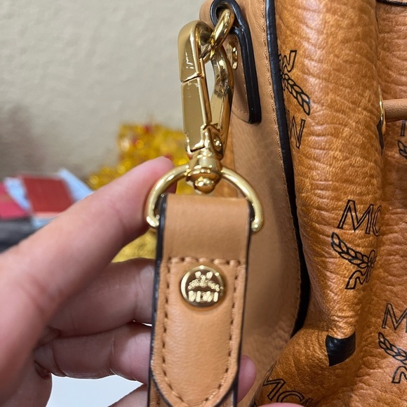 MCM COGNAC VISETOS DRAWSTRING BAG - Picture 5 of 16